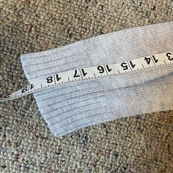 Y2K Express Gray Knit Sweater Dress Sz M Over Knees Pocket Pullover Stretch Soft - Picture 3 of 10